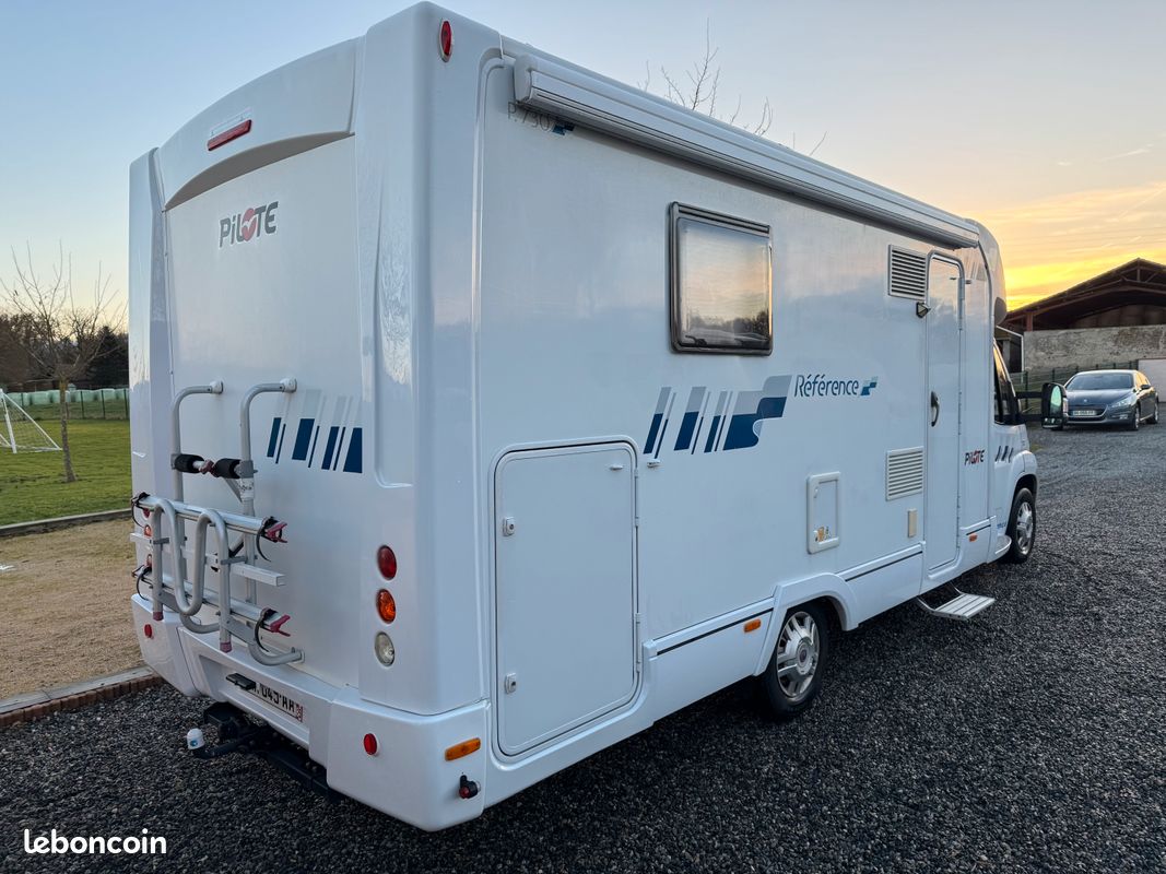 Camping-car occasion Pilote P 730 Référence