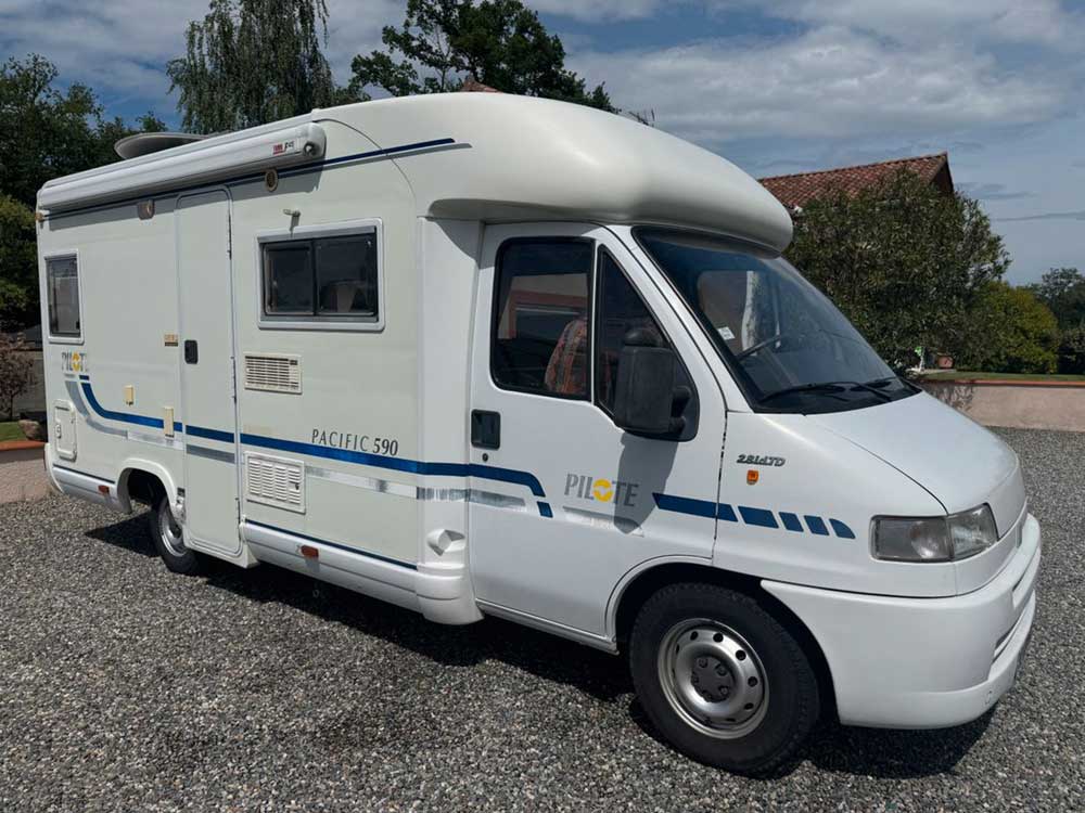 Camping-car occasion Pilote